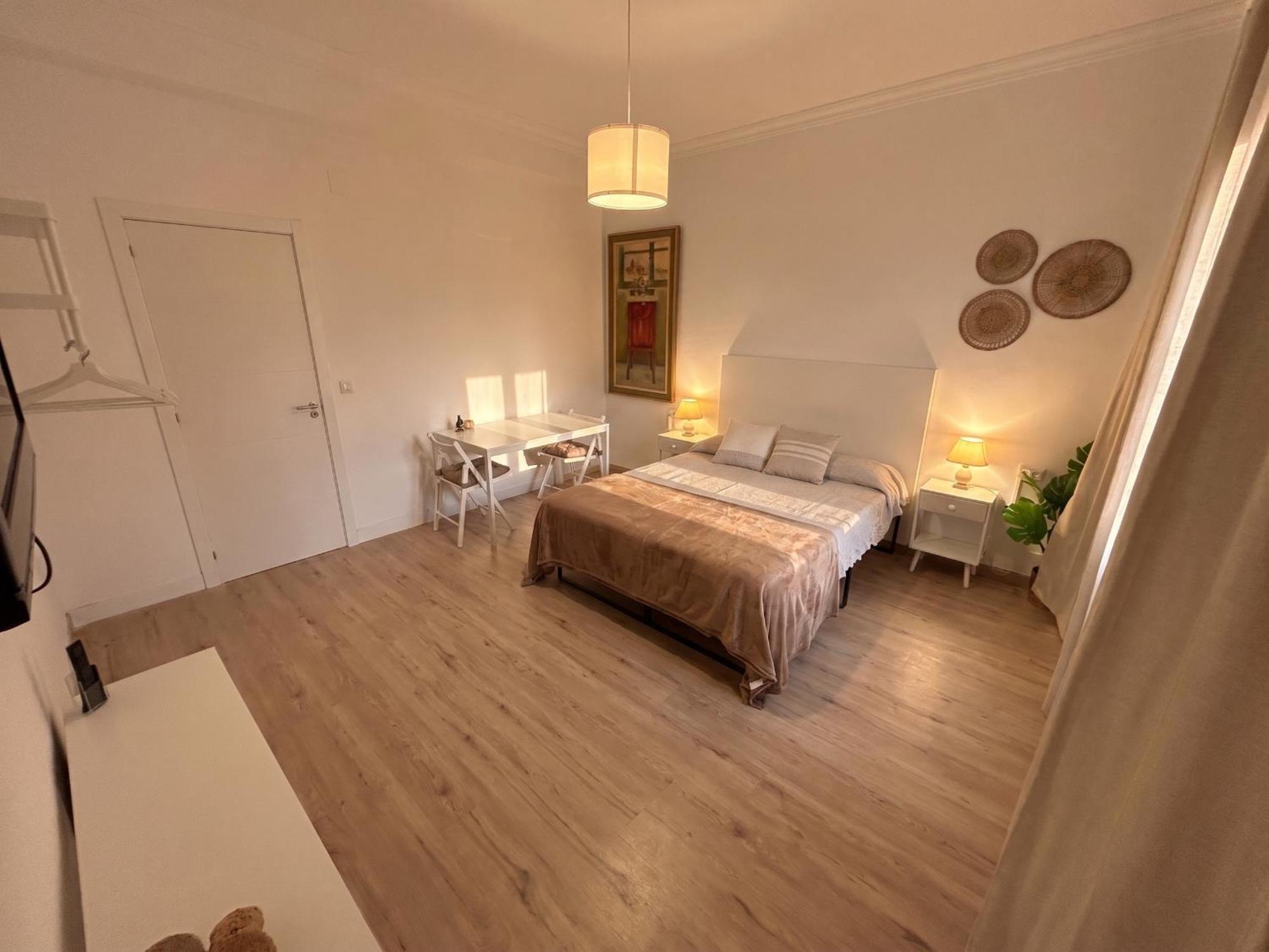 Rooms Rey, Junto Al Palacio Real Y La Gran Via — Fotos 3